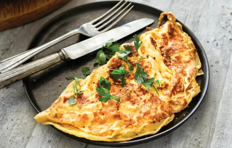 La rica tortilla de huevos (omelet)