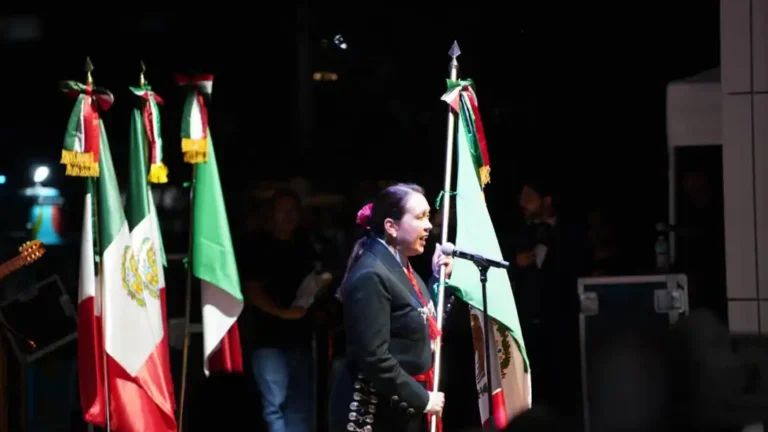Sonoro grito recorrió el valle: ¡Viva México!